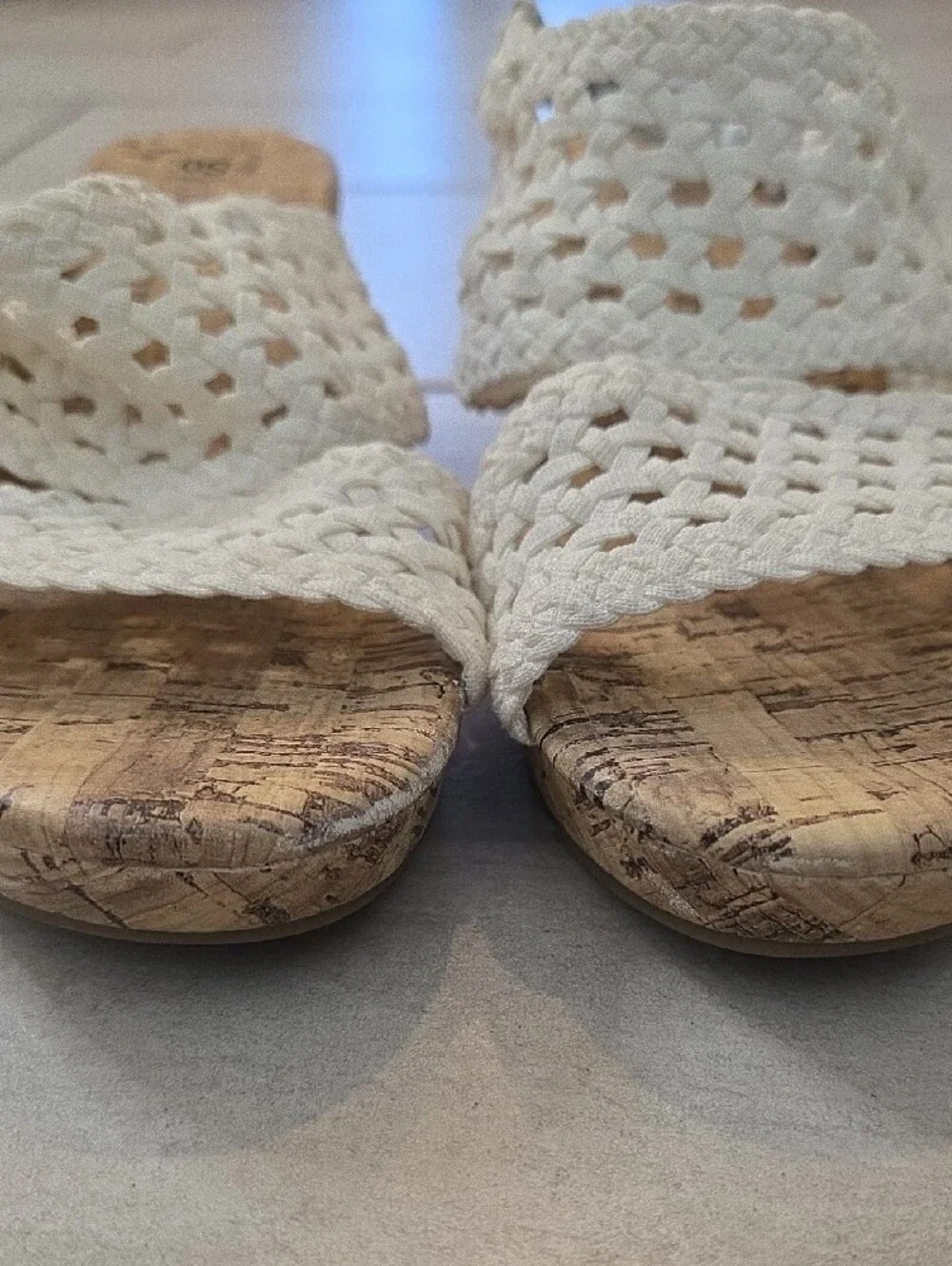 Girl's White Soft Woven Cork Wedge Sandals with Slingback Strap Size 5 2in EUC